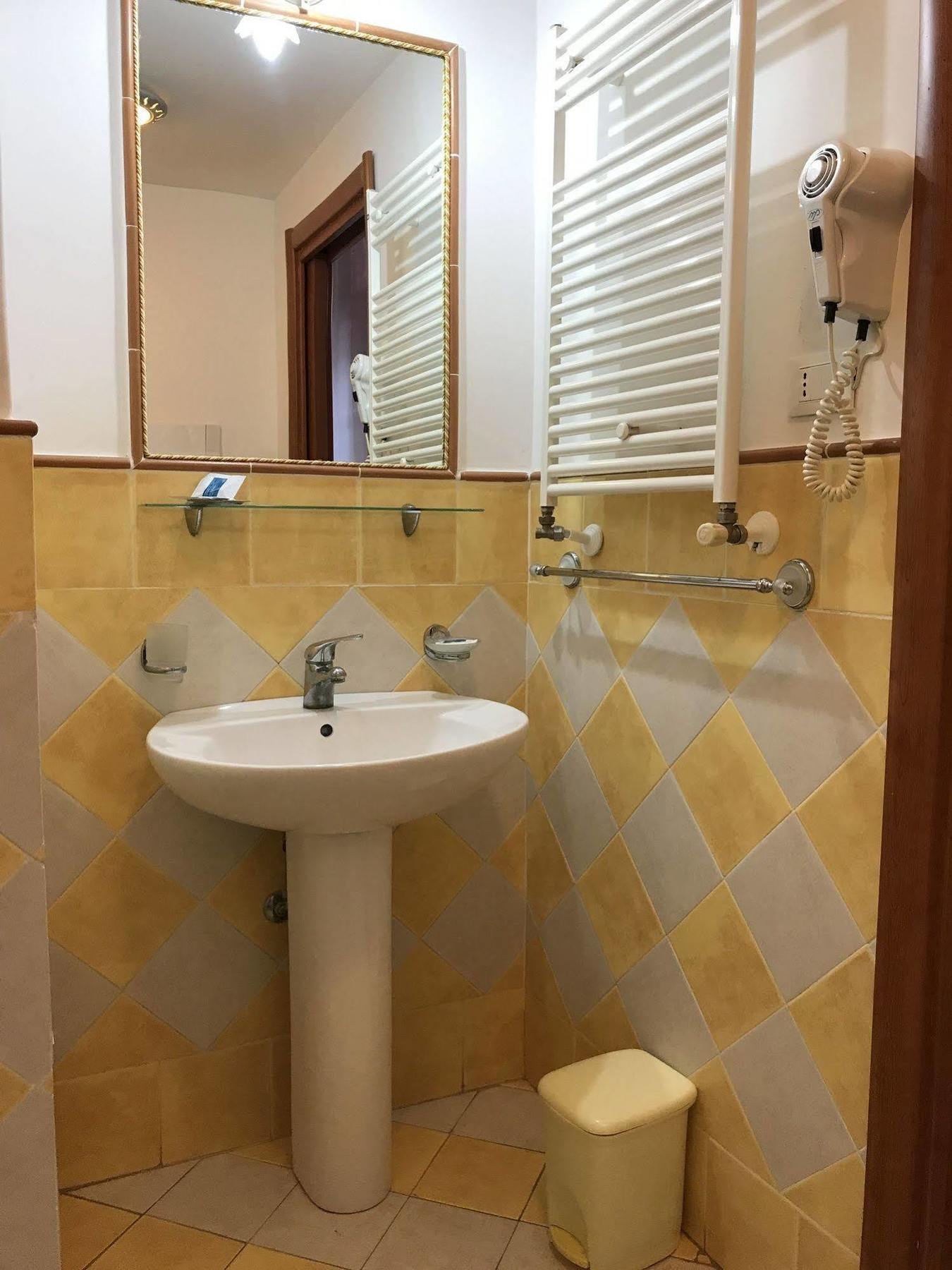 Apartment In Palermo Buitenkant foto